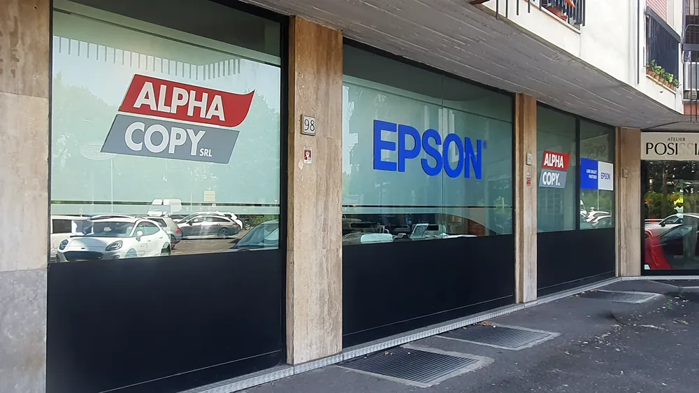 L’edificio della sede Alphacopy in via Filippo Fiorentini